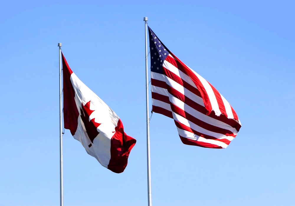 flags-Canada-US-92065-Thinkstock