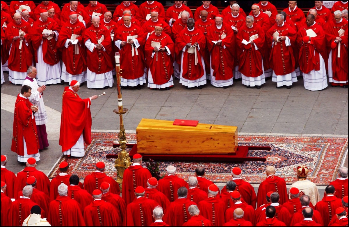 what-happens-when-a-pope-dies