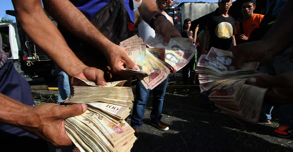 Venezuela Wage Crisis Exposes Economic Gap 5 Venezuela